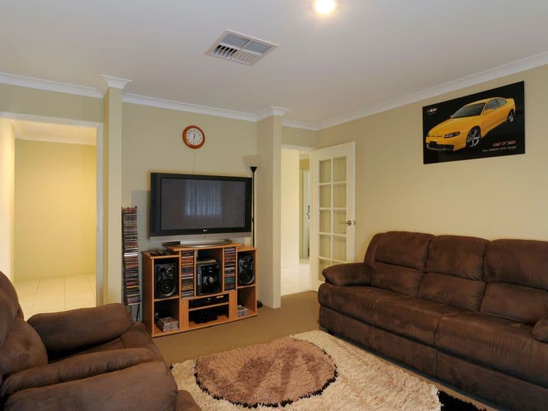 9 Colreavy Ramble, BALDIVIS WA 6171, Baldivis - Thumbnail 2