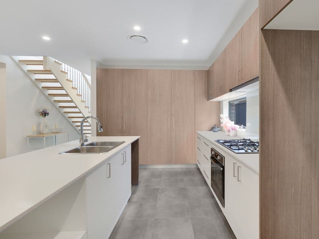 22 Leeuwin Road, Gregory Hills NSW 2557, Gregory Hills - Thumbnail 5