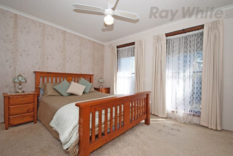 10 HIGHVIEW Drive, Mooroolbark VIC 3138, Mooroolbark - Thumbnail 7