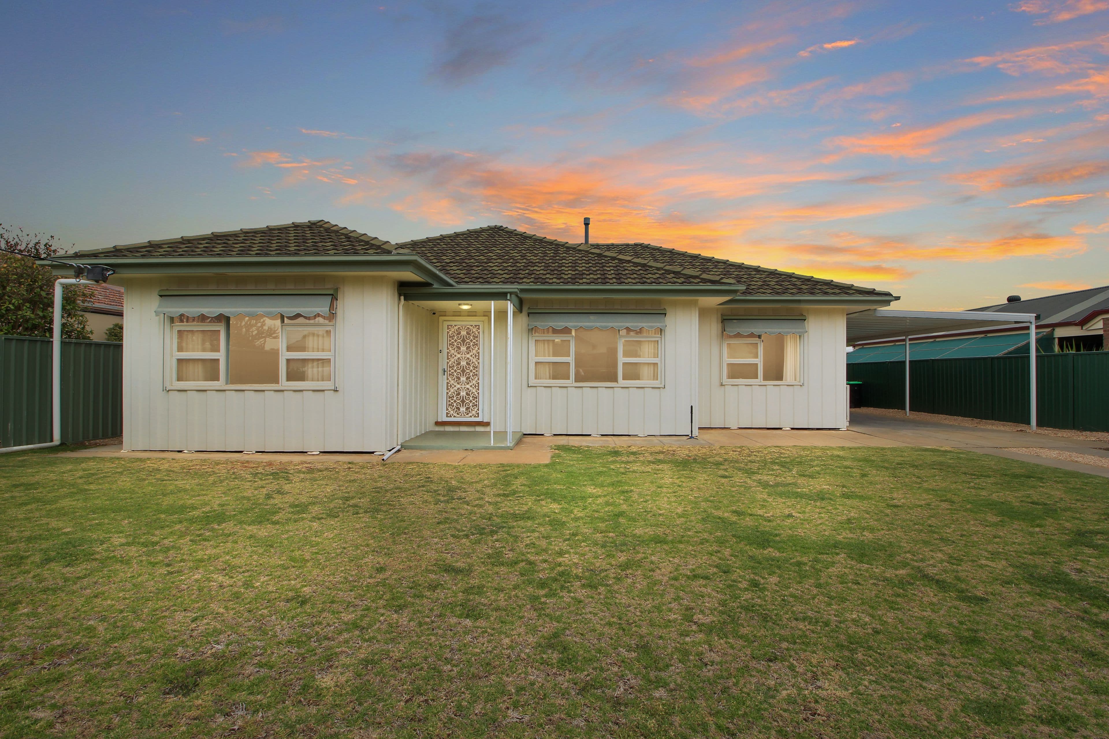 17 Sixteenth Street, Renmark SA 5341, Renmark - Image 1