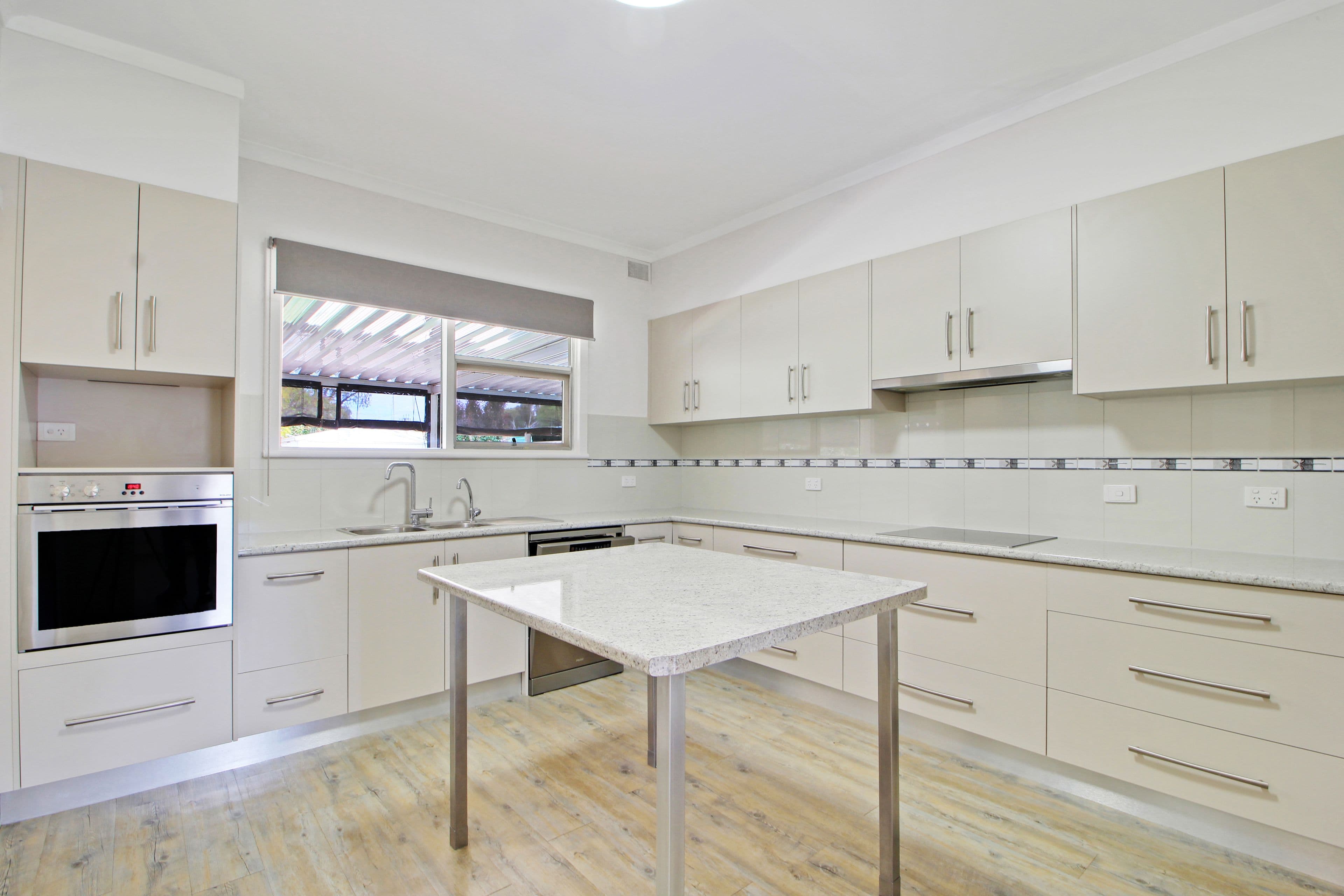 17 Sixteenth Street, Renmark SA 5341, Renmark - Thumbnail 7