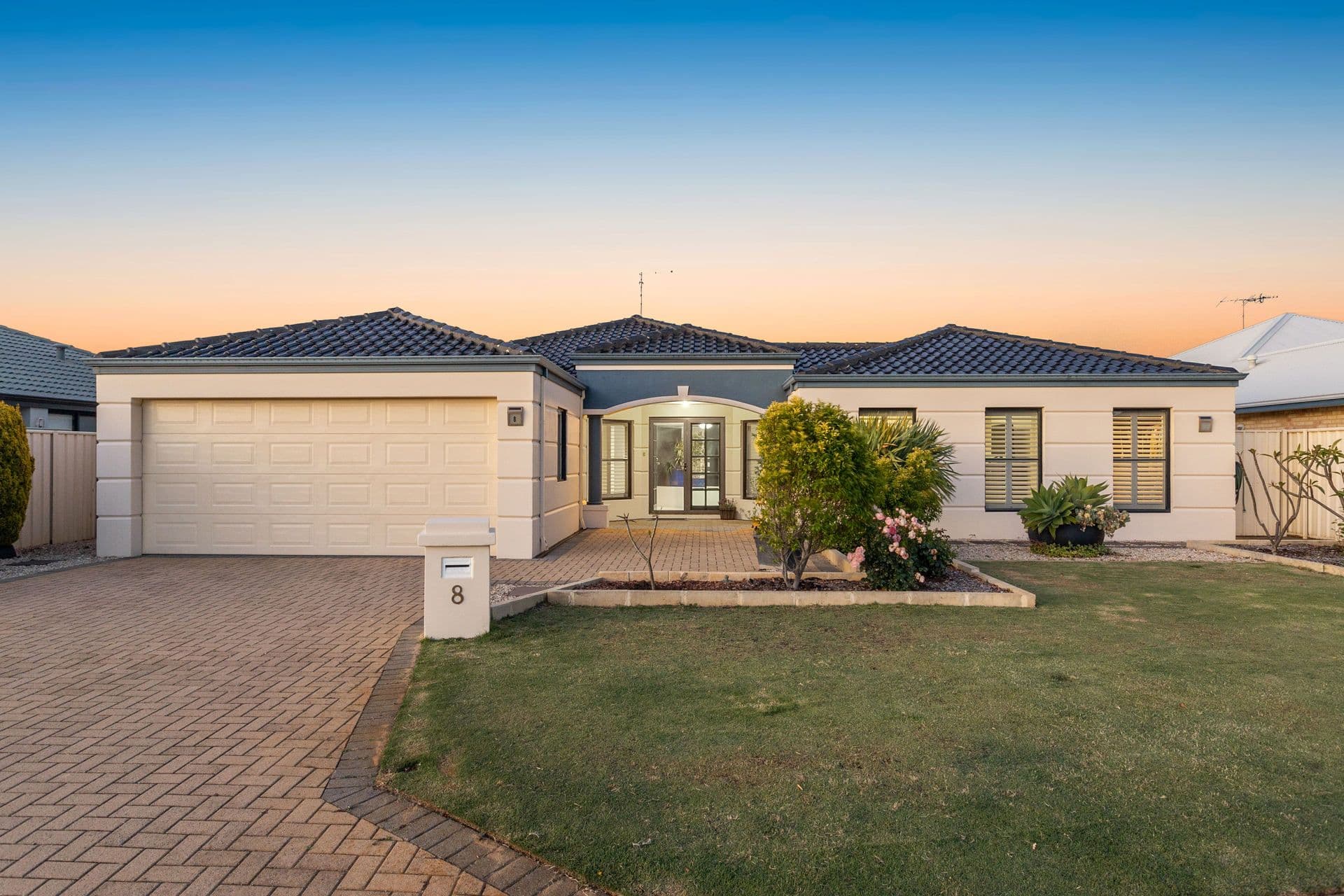 8 Exmouth Vista, Gwelup WA 6018, Gwelup - Thumbnail 2