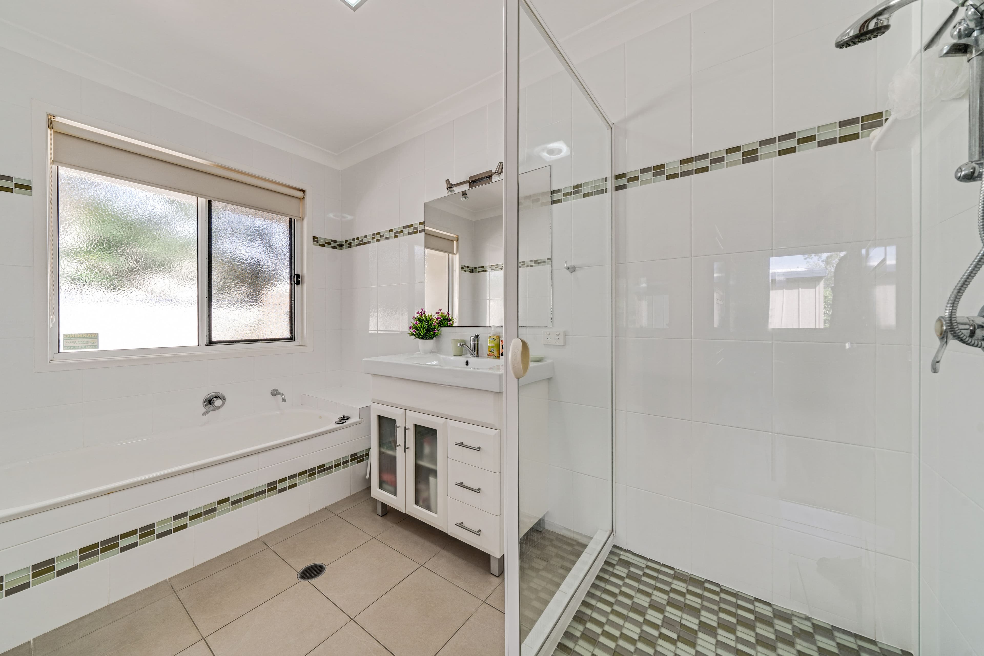 39 Spruce Street, Loganlea QLD 4131, Loganlea - Thumbnail 7