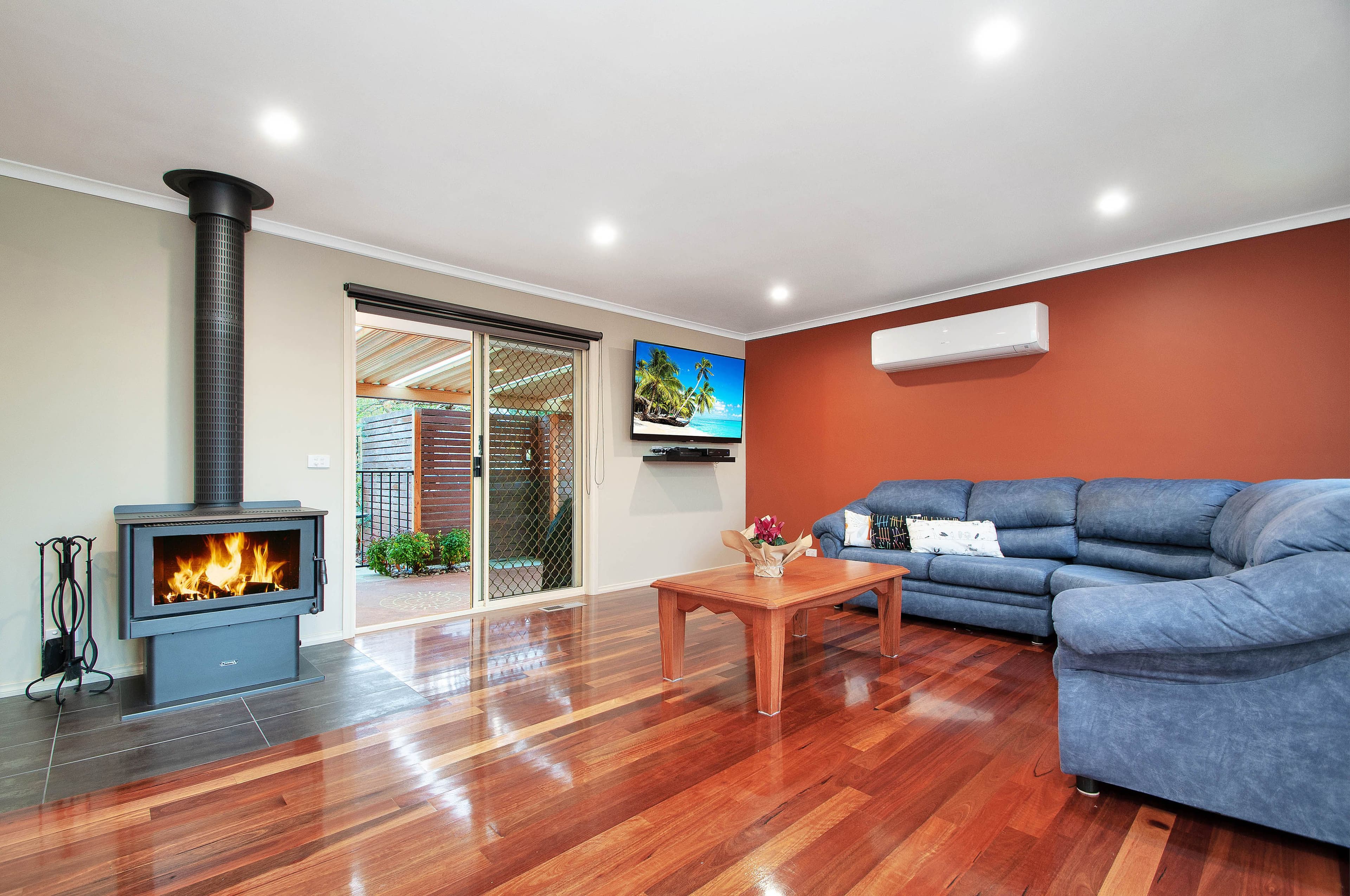 2 Eyton Close, Chirnside Park VIC 3116, Chirnside Park - Thumbnail 2