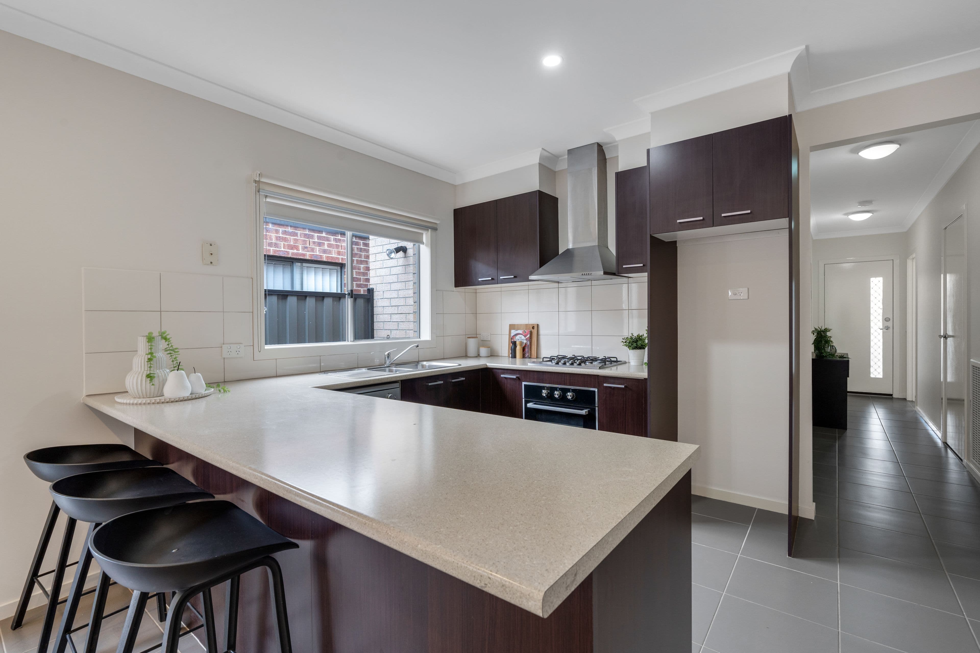 17 Powell Street, Craigieburn VIC 3064, Craigieburn - Thumbnail 4