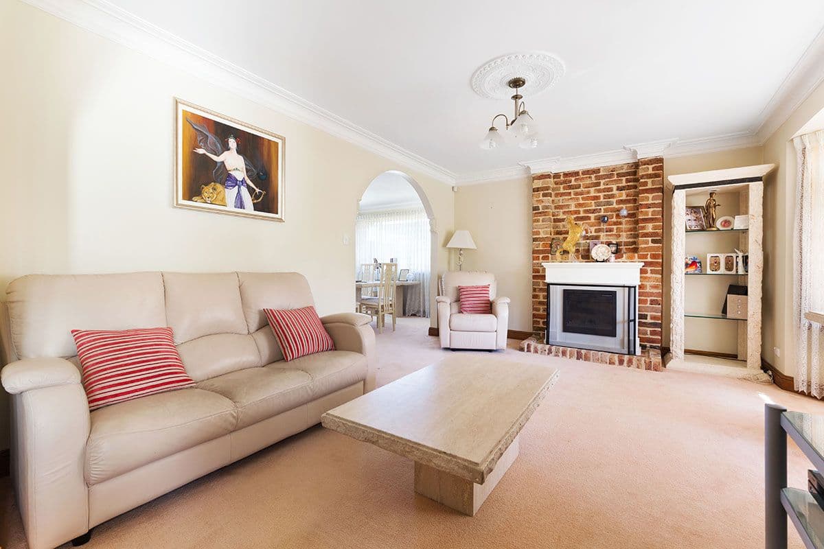 27 Sylvan Ridge Drive, Illawong - Thumbnail 2