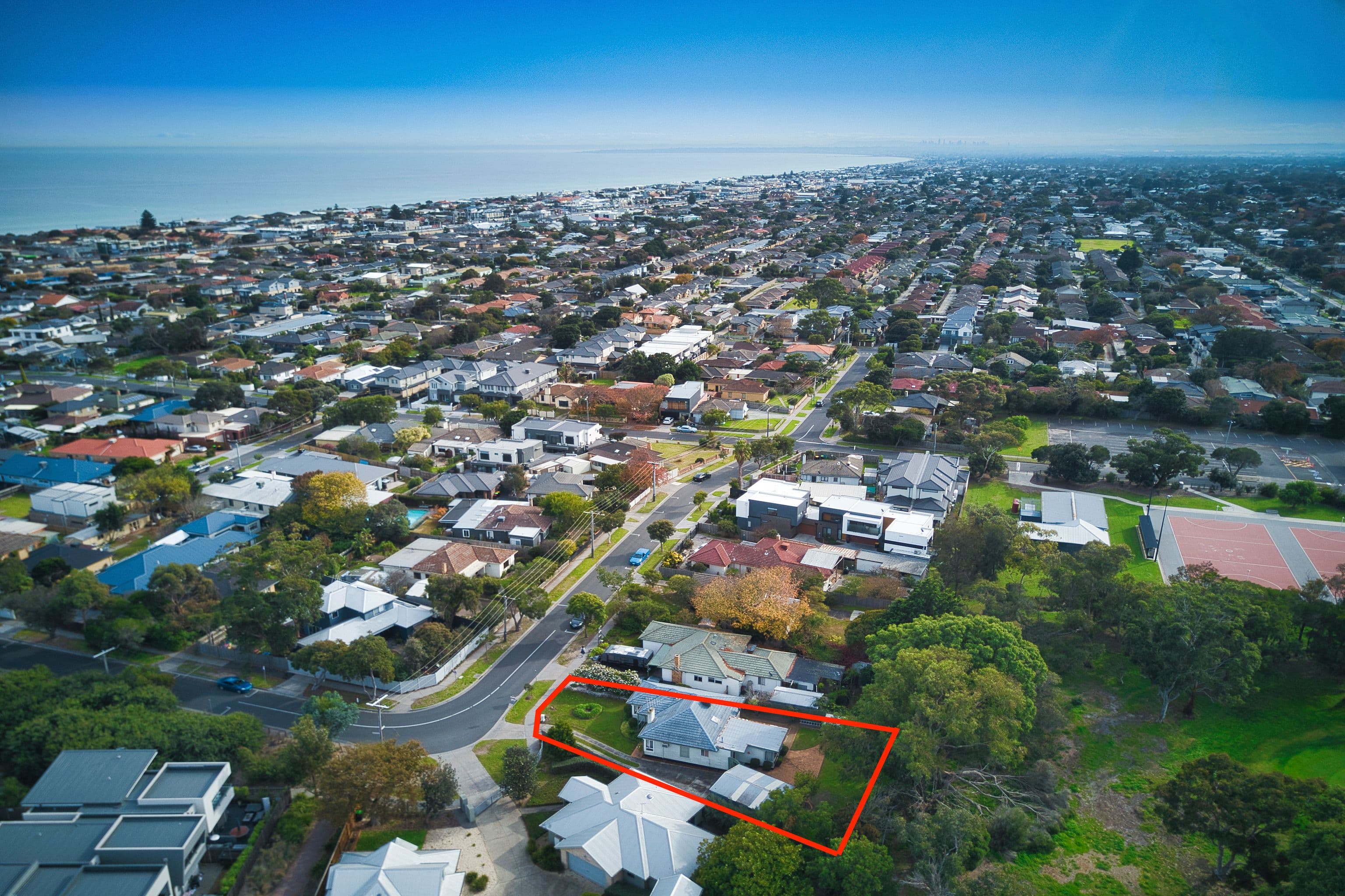13 Genoa Avenue, Bonbeach VIC 3196, Bonbeach - Thumbnail 4