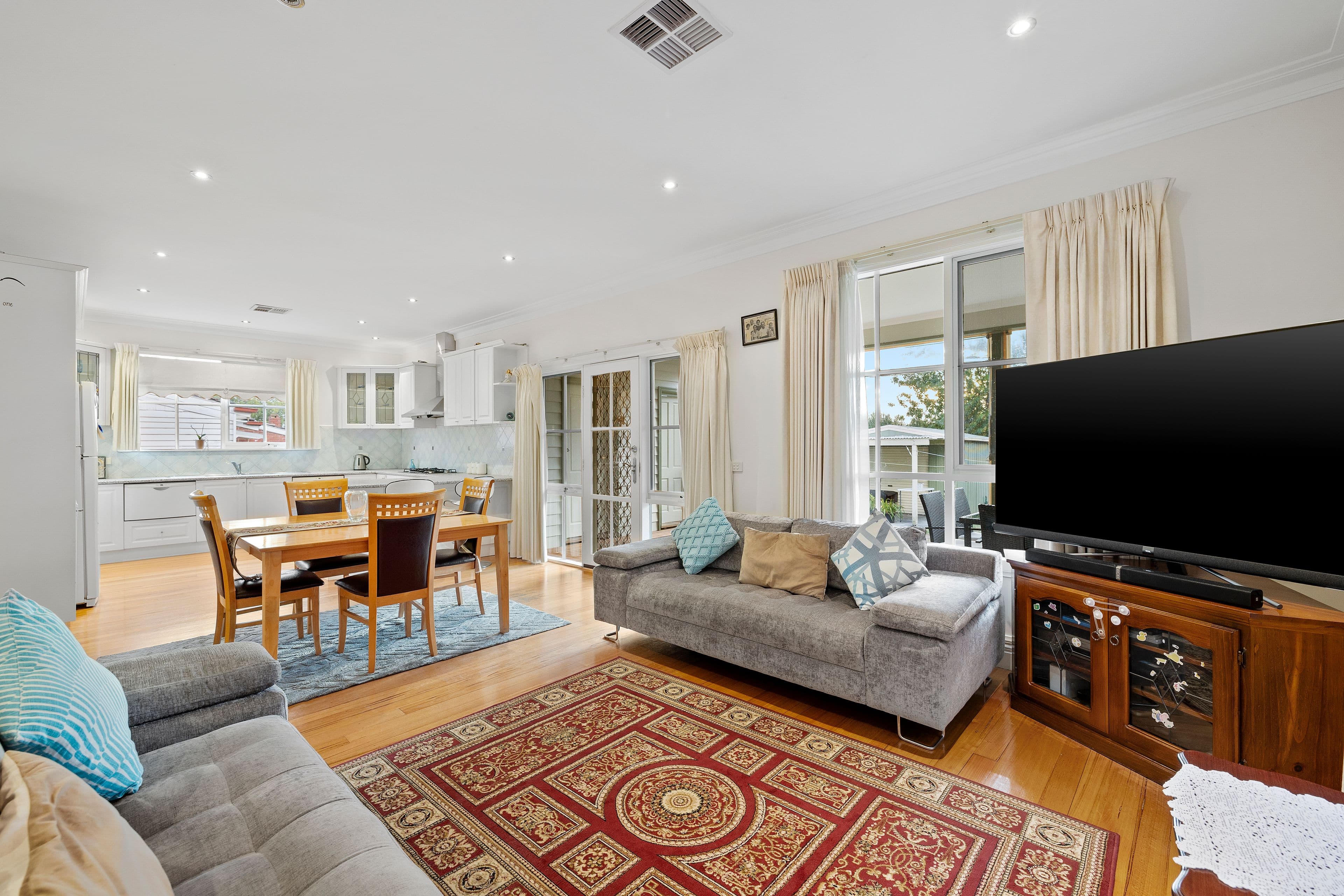 3 Paddington Road, Hughesdale VIC 3166, Hughesdale - Thumbnail 3
