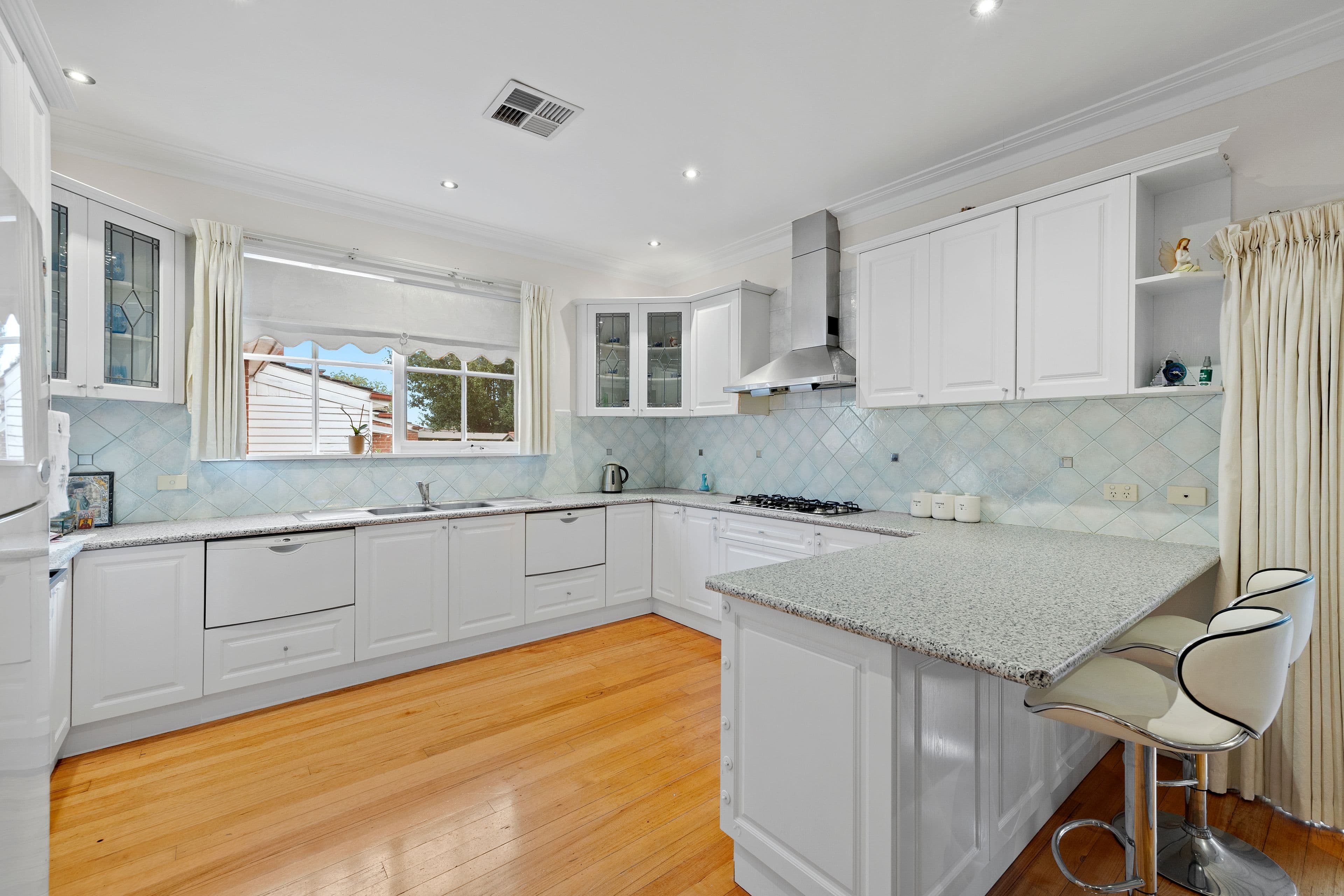 3 Paddington Road, Hughesdale VIC 3166, Hughesdale - Thumbnail 6