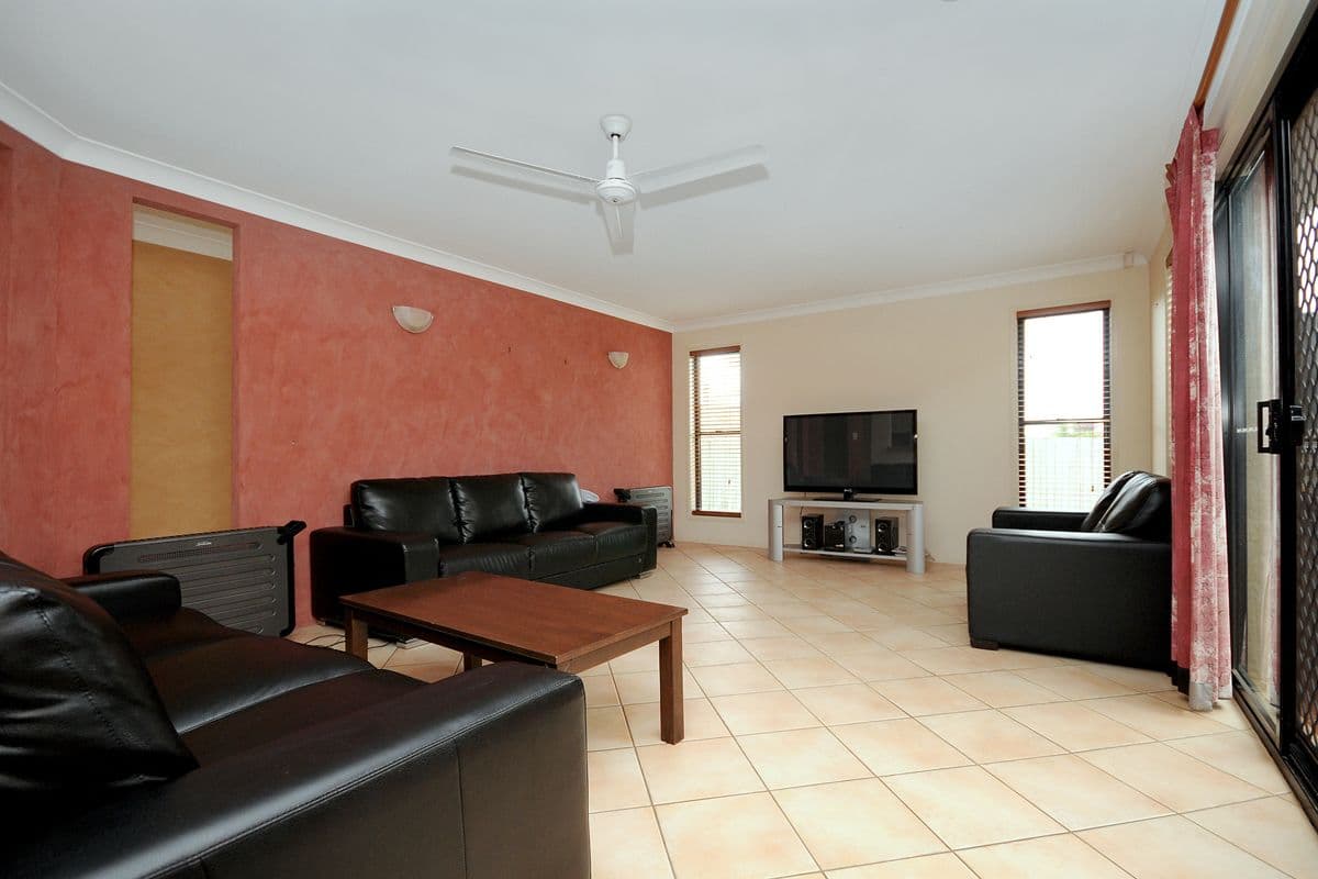 3 La Vista Court, MIDDLE RIDGE QLD 4350, Middle Ridge - Thumbnail 2
