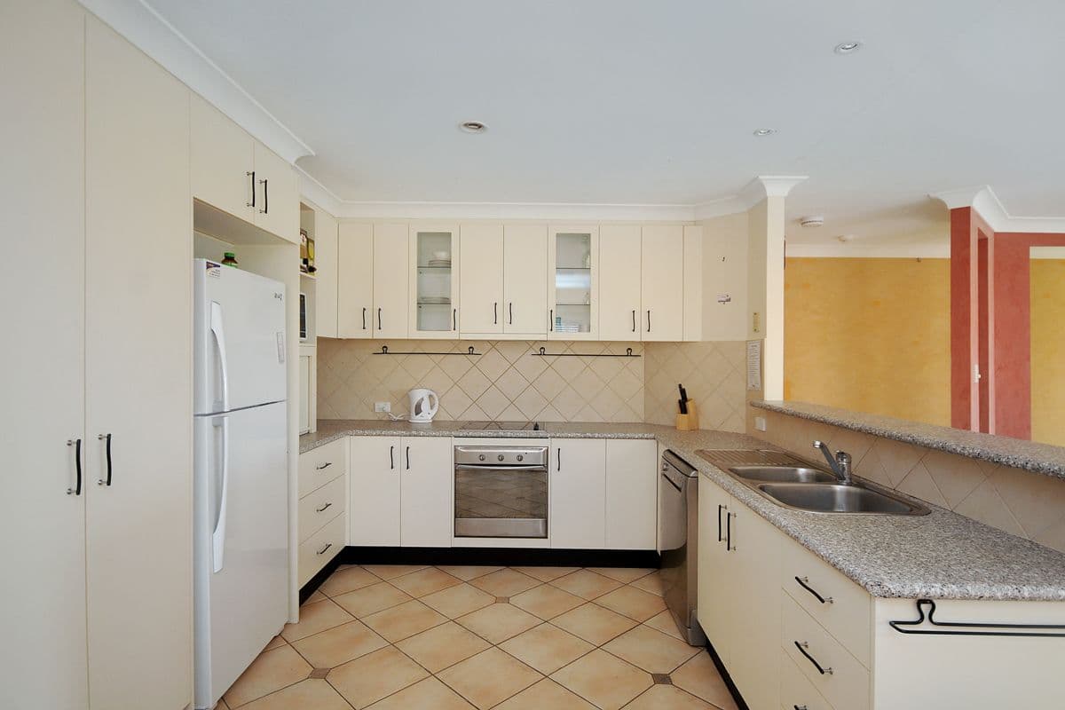 3 La Vista Court, MIDDLE RIDGE QLD 4350, Middle Ridge - Thumbnail 4