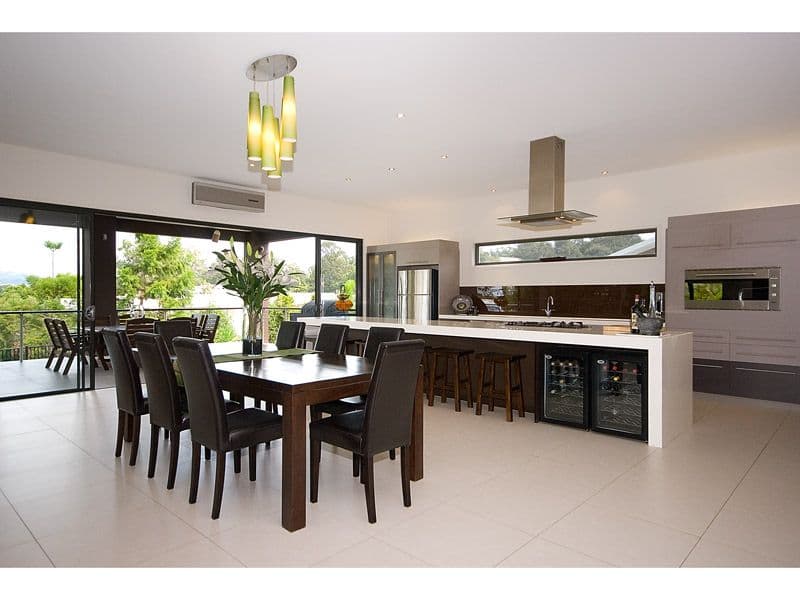 7012 Vista Drive, Benowa QLD 4217, Benowa - Thumbnail 2