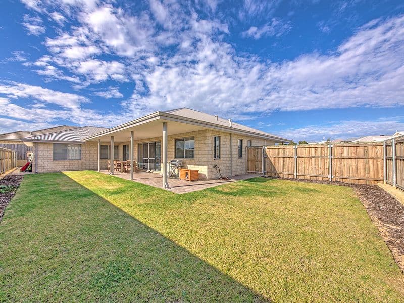 15 MOONRISE Street, YANCHEP WA 6035, Yanchep - Thumbnail 4