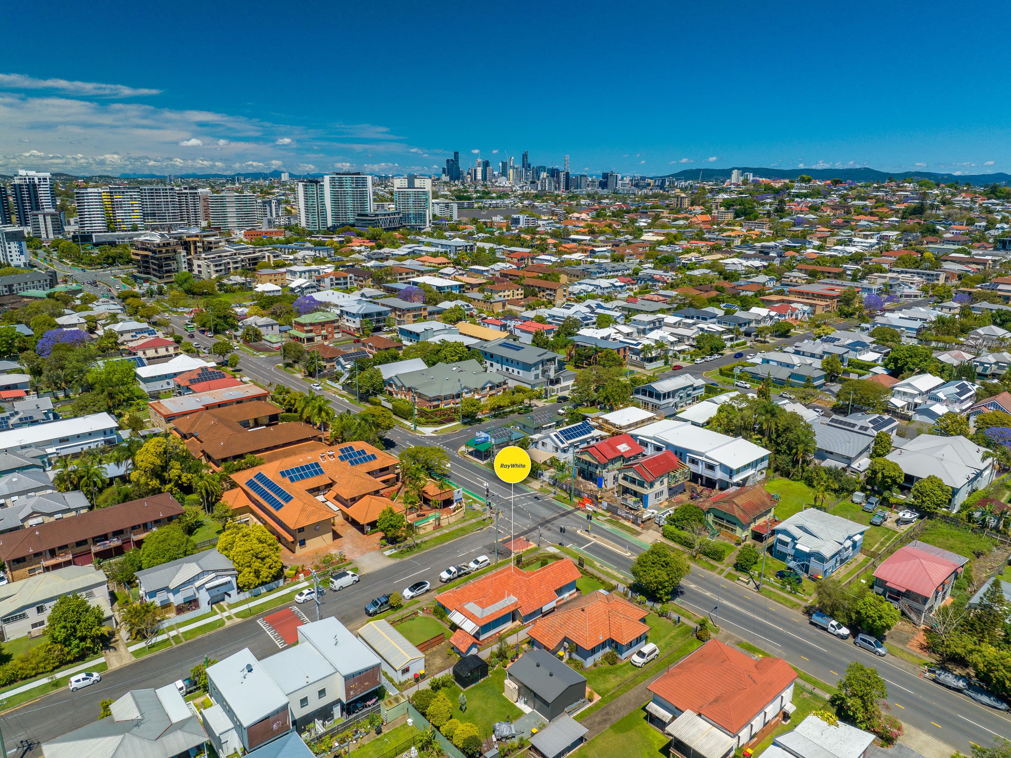 75 Nudgee Road, Hamilton QLD 4007, Hamilton - Thumbnail 2