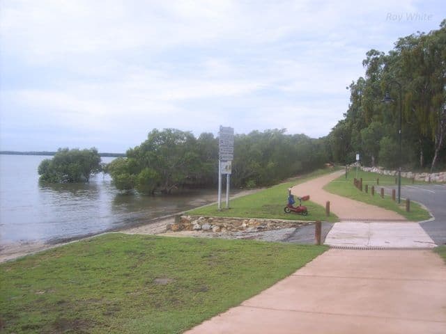 14 Bateman Street, DECEPTION BAY QLD 4508, Deception Bay - Thumbnail 3