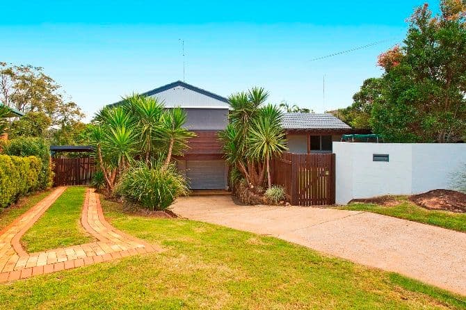 20 Hibiscus Parade, BANORA POINT NSW 2486, Banora Point - Image 1