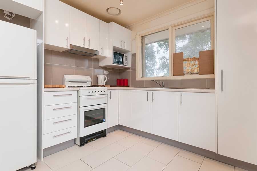 42 Dianne Avenue, Craigieburn VIC 3064, Craigieburn - Thumbnail 4