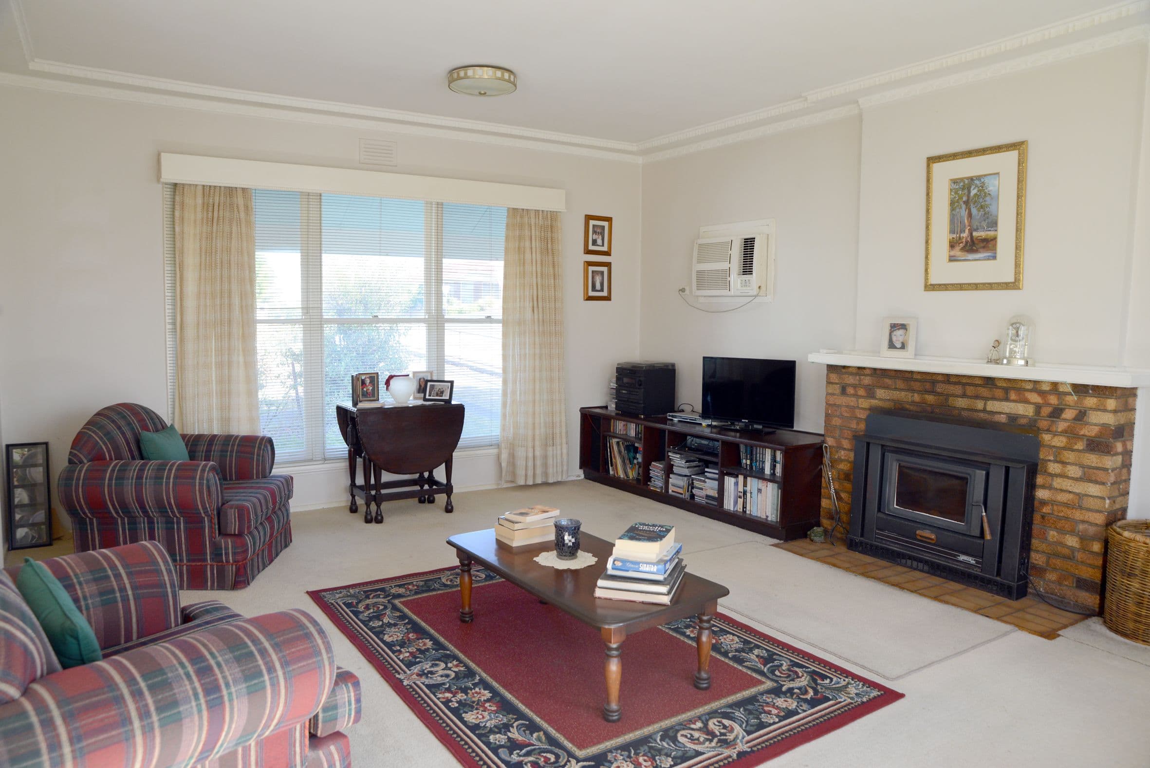 202 Henty Street, Casterton VIC 3311, Casterton - Thumbnail 3