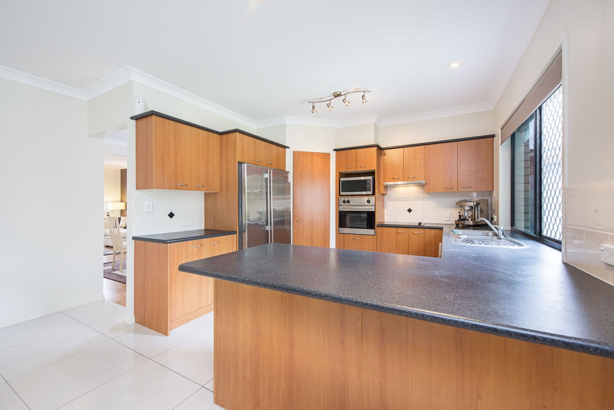9 Sirett Street, Runcorn QLD 4113, Runcorn - Thumbnail 8