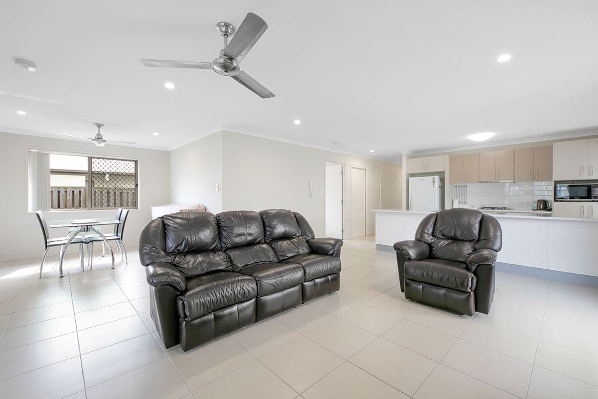 35 Finnegan Circuit, Oxley QLD 4075, Oxley - Thumbnail 3