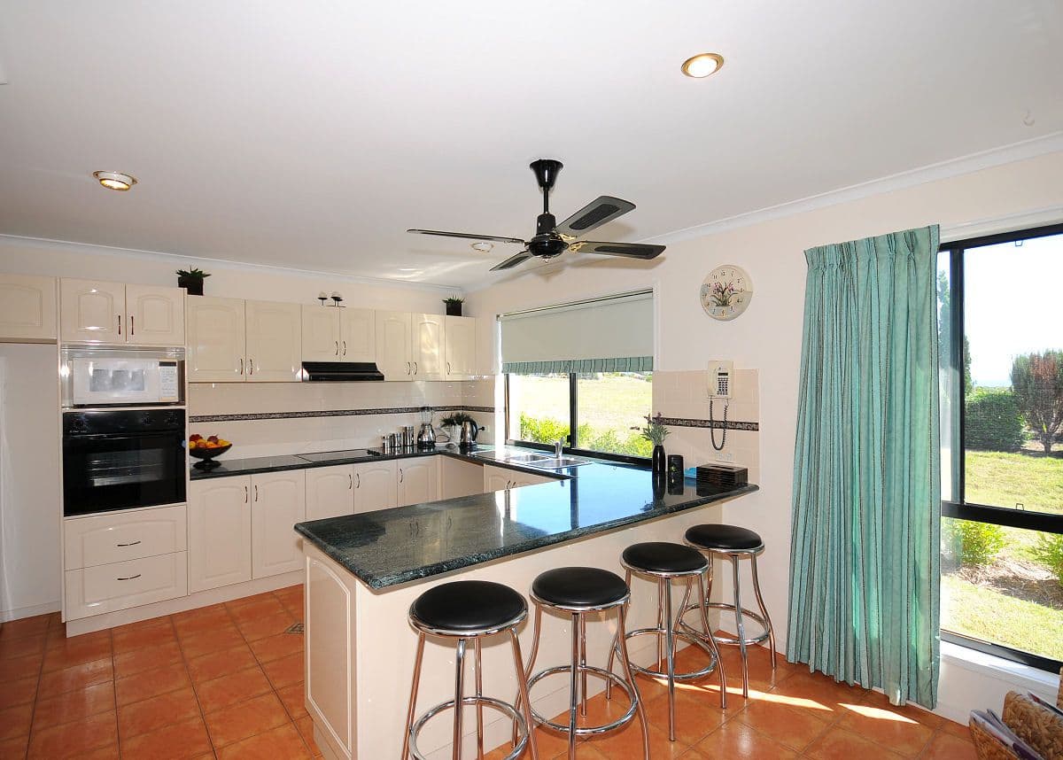 23 Busst Drive, Watsonia North, Watsonia North - Thumbnail 4