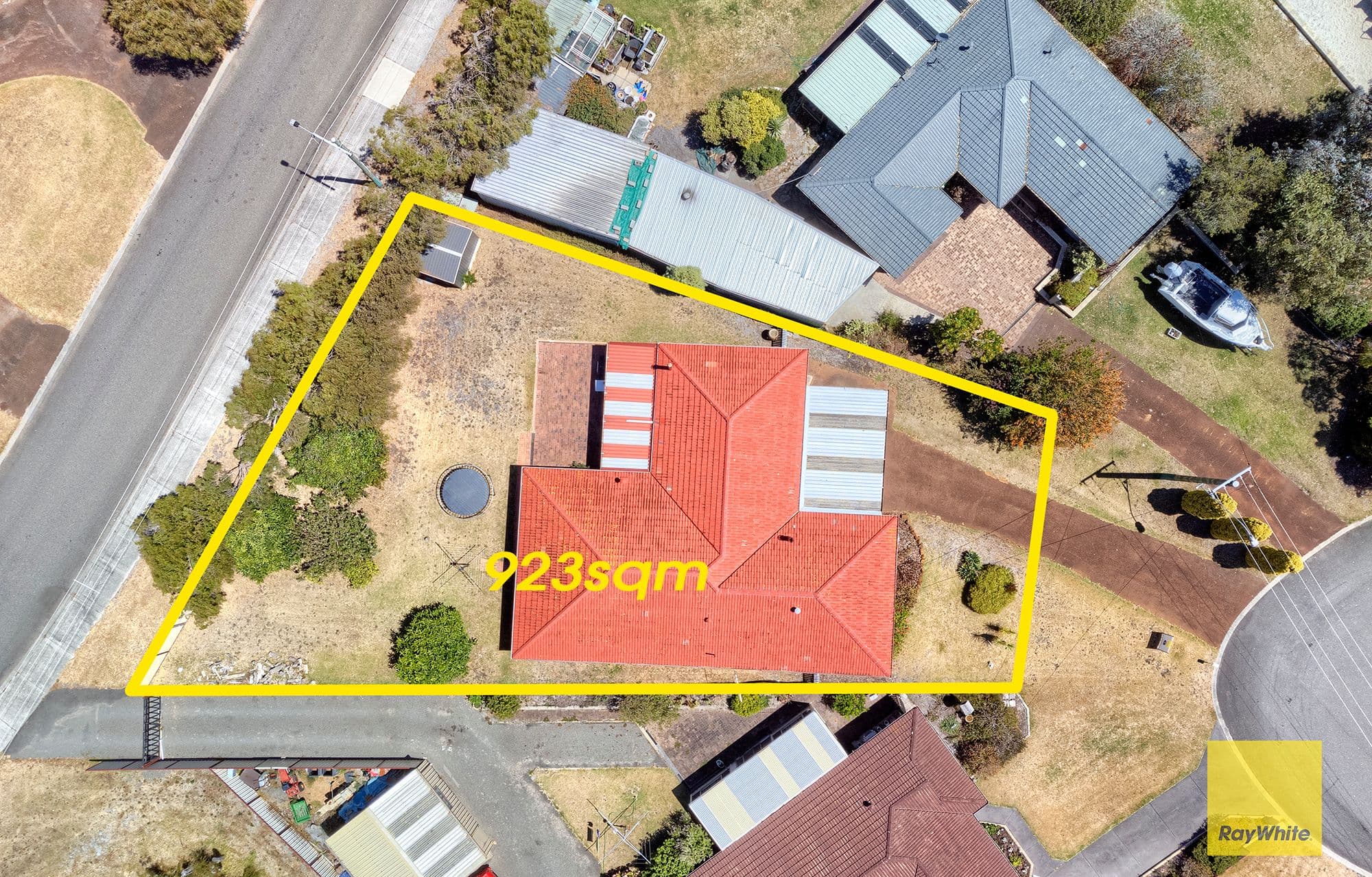 17 Bundara Close, Little Grove WA 6330, Little Grove - Thumbnail 3