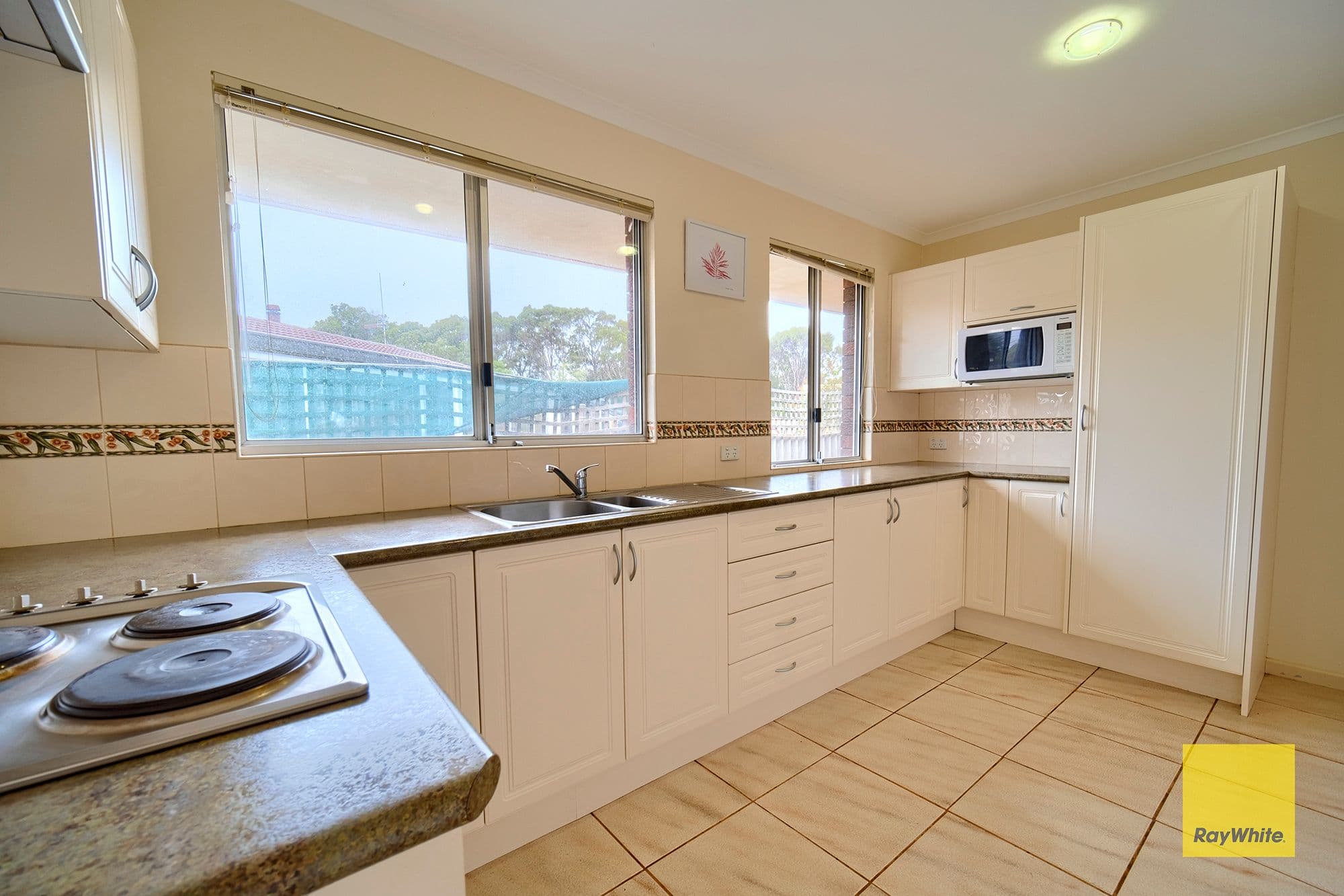 17 Bundara Close, Little Grove WA 6330, Little Grove - Thumbnail 8