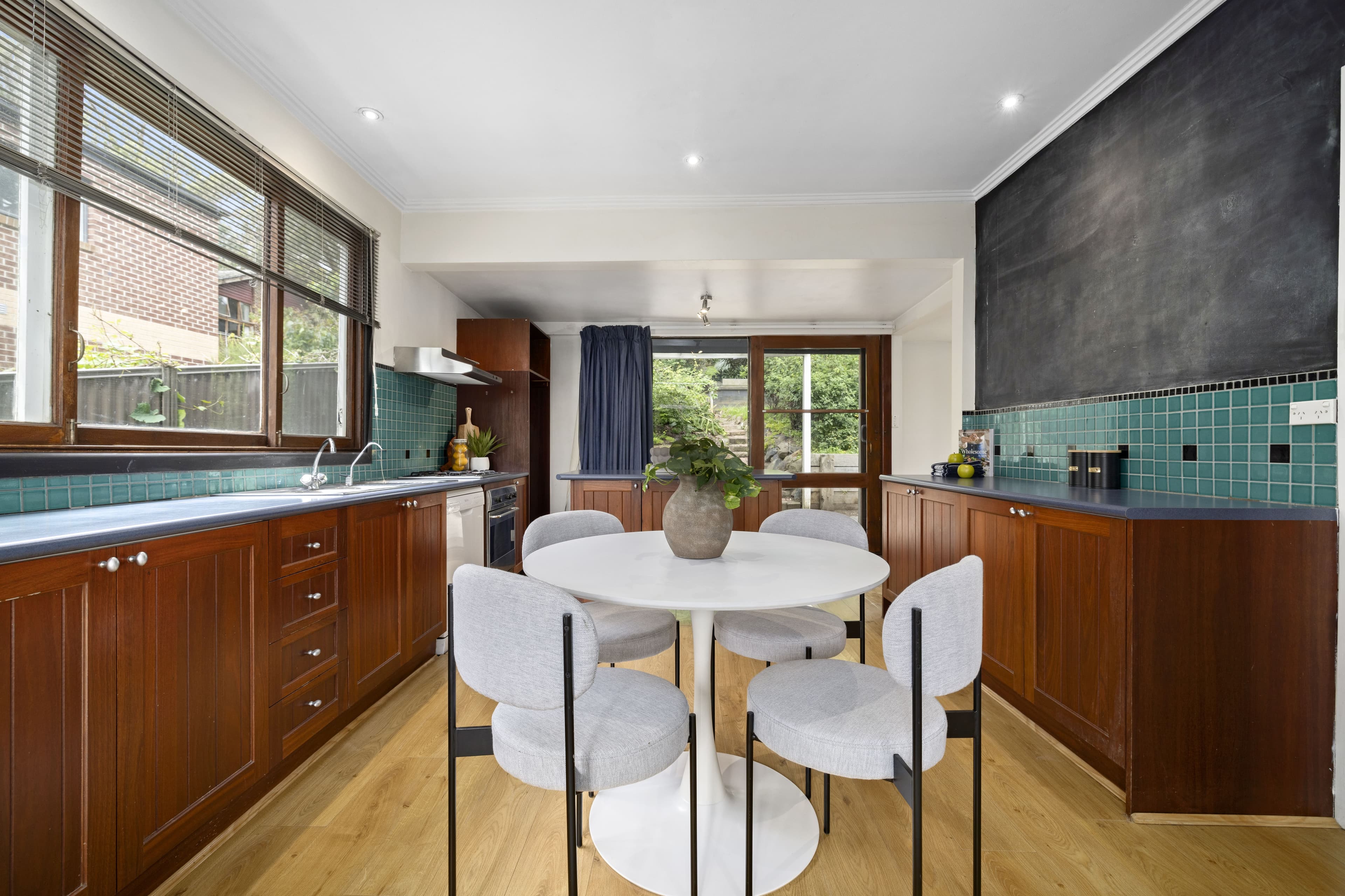 24 Myrtle Crescent, Ferntree Gully VIC 3156, Ferntree Gully - Thumbnail 4