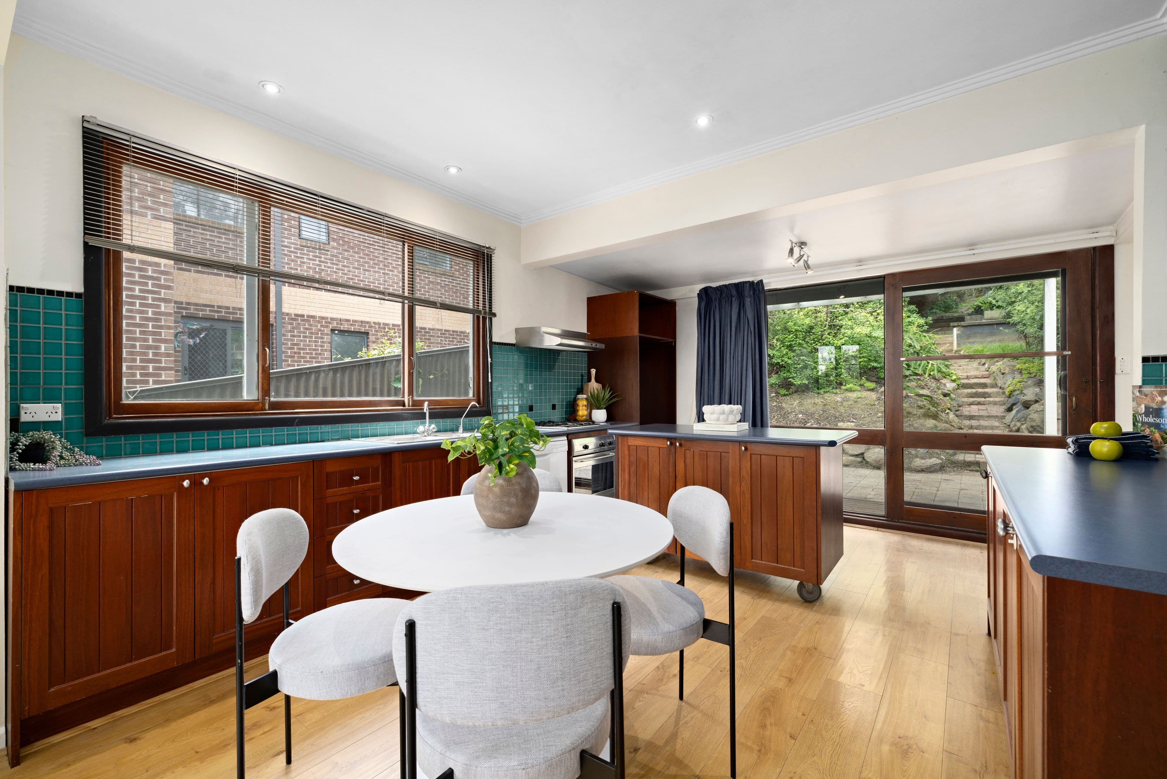 24 Myrtle Crescent, Ferntree Gully VIC 3156, Ferntree Gully - Thumbnail 6