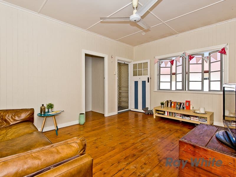 26 Nevitt Street, Stafford QLD 4053, Stafford - Thumbnail 2