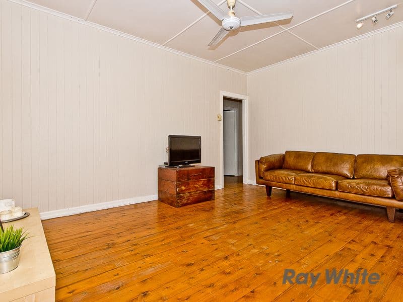 26 Nevitt Street, Stafford QLD 4053, Stafford - Thumbnail 3