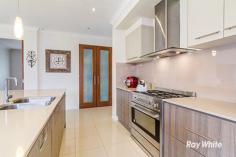 3 Chantenay Parade, Cranbourne North VIC 3977, Cranbourne North - Thumbnail 4