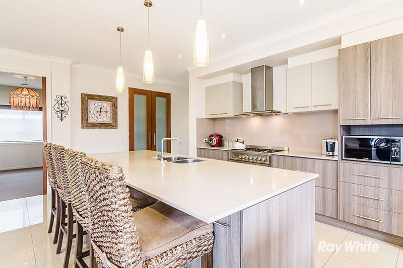 3 Chantenay Parade, Cranbourne North VIC 3977, Cranbourne North - Thumbnail 5