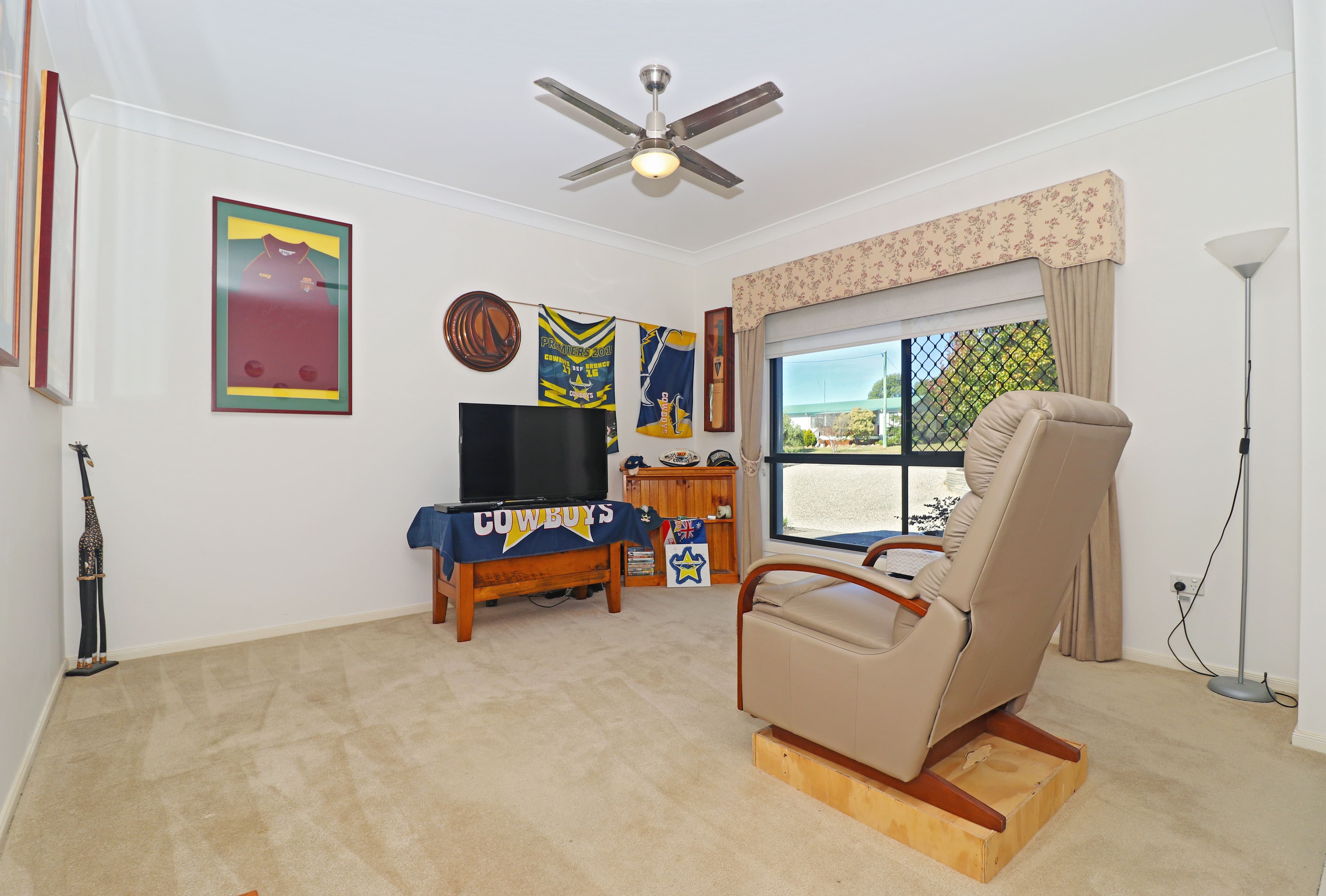49 Baguley Street, Warwick QLD 4370, Warwick - Thumbnail 2