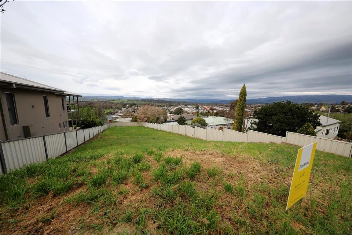 2B Burbury Mews, Tumut NSW 2720, Tumut - Thumbnail 3