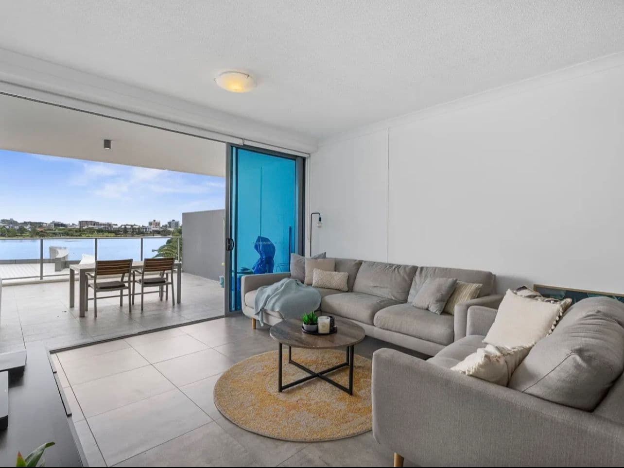397 Christine Avenue, Varsity Lakes QLD 4227, Varsity Lakes - Thumbnail 2