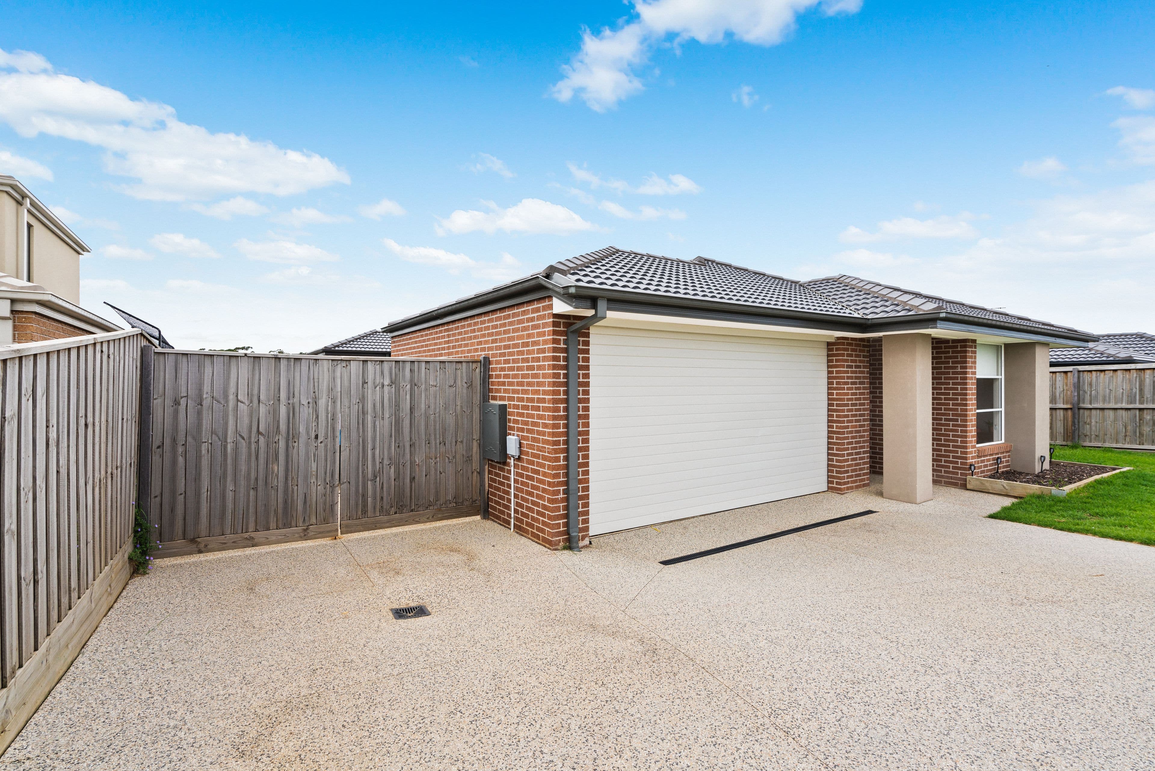 6 Leo Court, Bannockburn VIC 3331, Bannockburn - Thumbnail 2