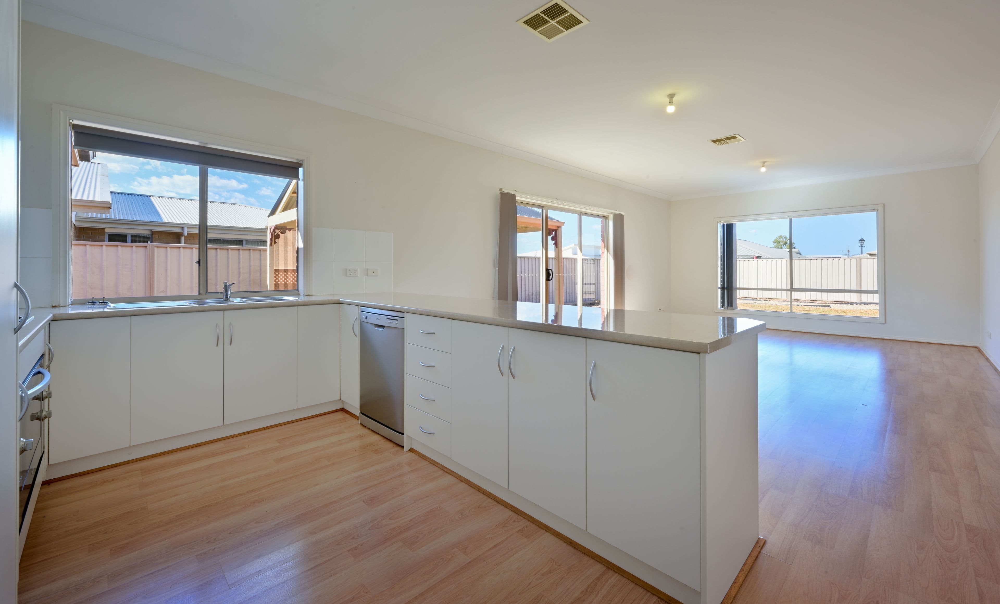 51 Custance Avenue, Whyalla Jenkins SA 5609, Whyalla Jenkins - Thumbnail 5