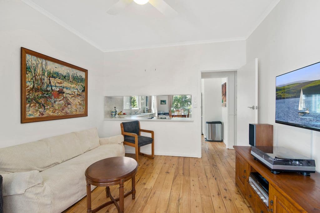 157 Laguna Avenue, Palm Beach QLD 4221, Palm Beach - Thumbnail 4