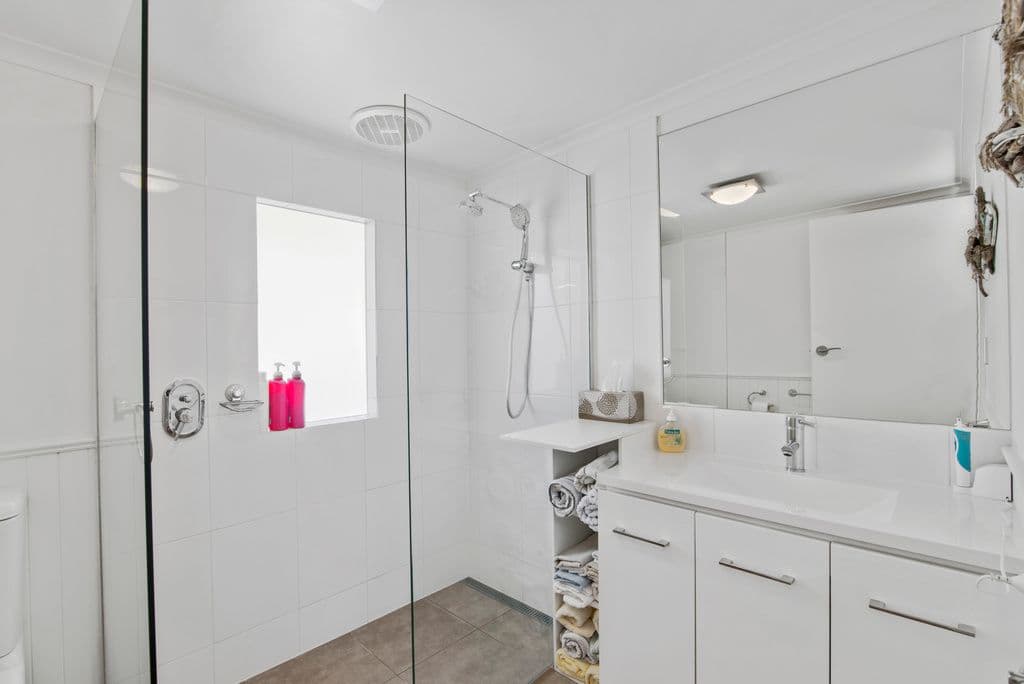157 Laguna Avenue, Palm Beach QLD 4221, Palm Beach - Thumbnail 7