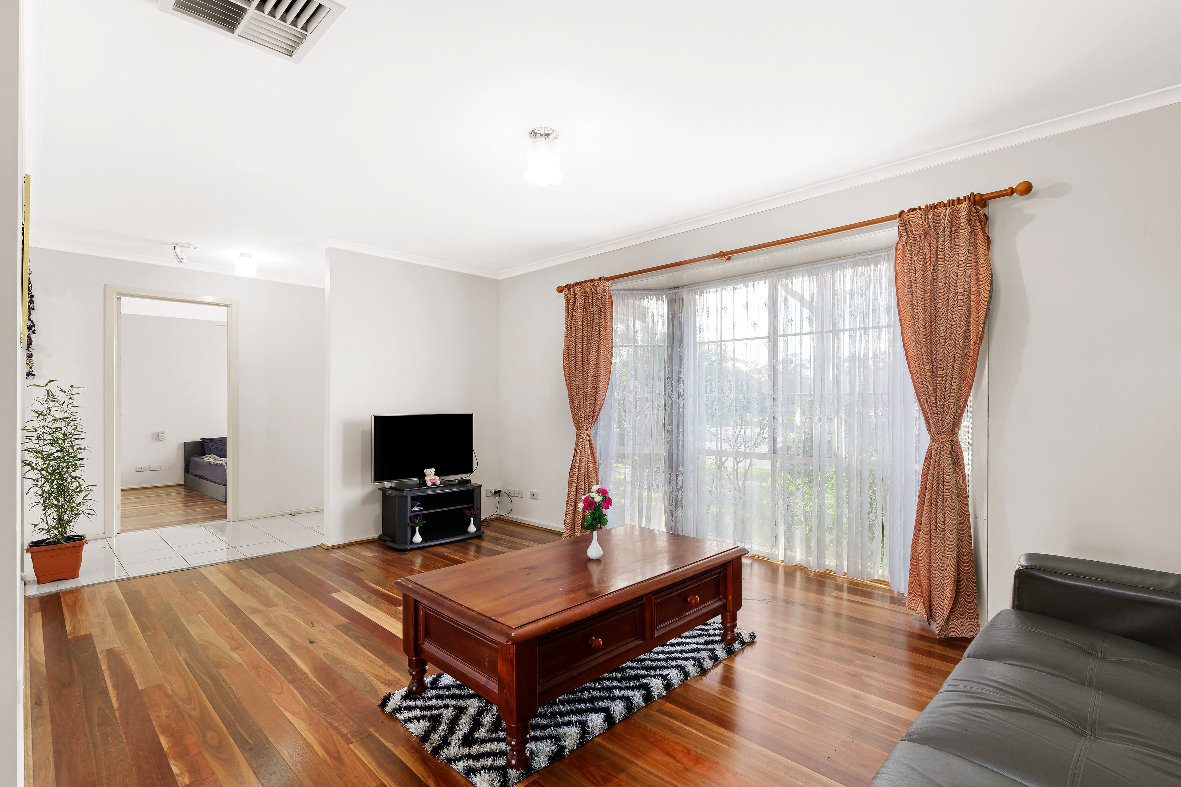 255 Betula Avenue, Mill Park VIC 3082, Mill Park - Thumbnail 4