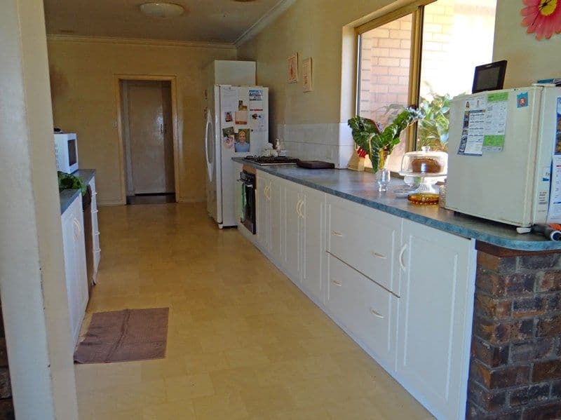 20 Boronia Avenue, Geraldton WA 6530, Geraldton - Thumbnail 2