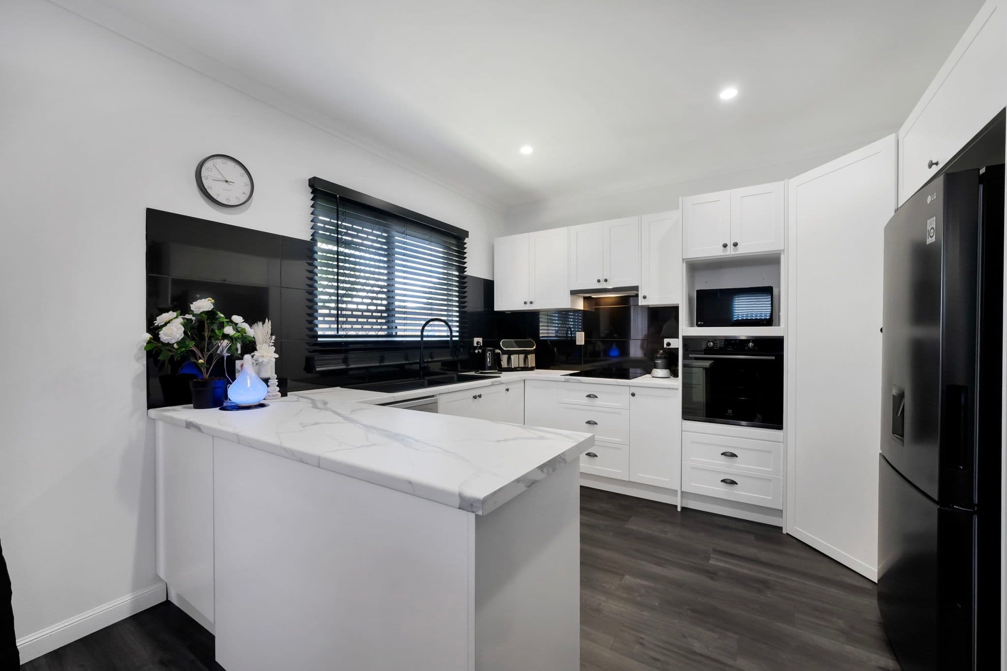 16 Miles Avenue, Kelso QLD 4815, Kelso - Thumbnail 8