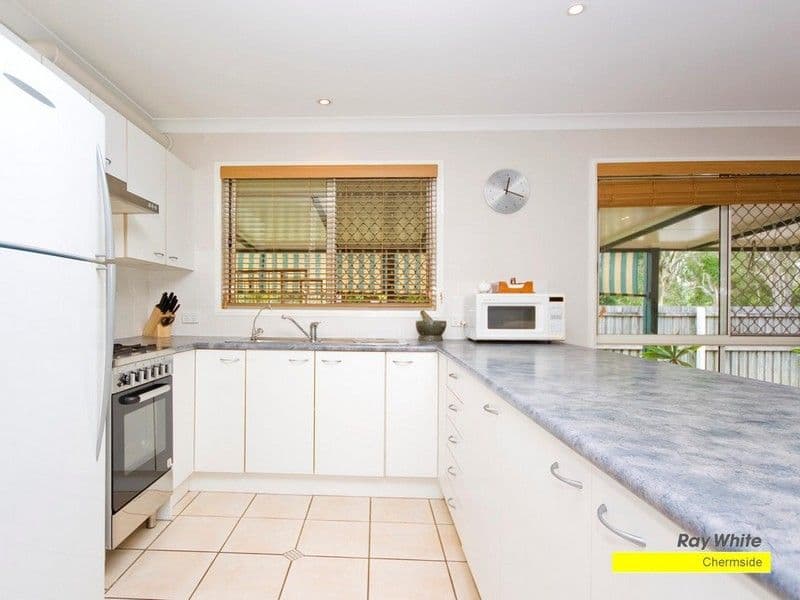 37 Magenta Street, WAVELL HEIGHTS QLD 4012, Wavell Heights - Thumbnail 4