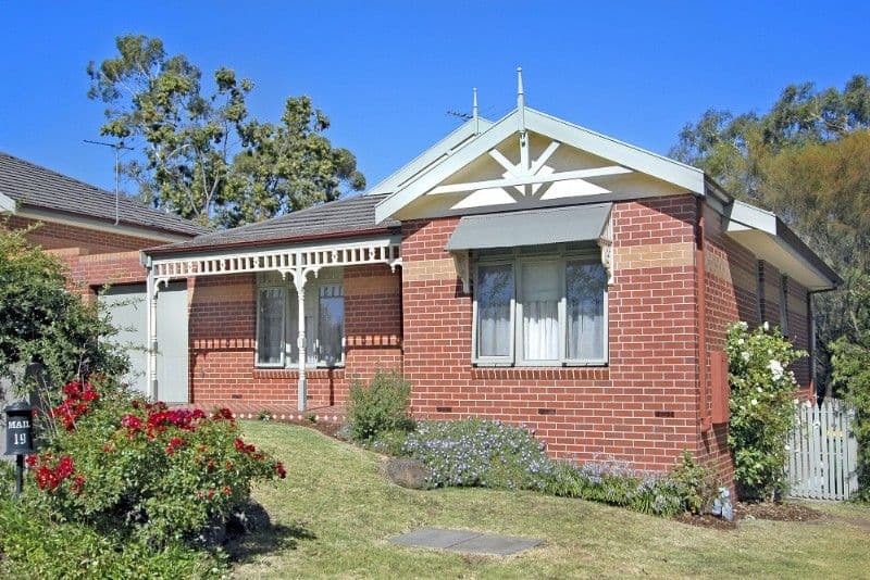 19 Piccadilly Close, GREENSBOROUGH VIC 3088, Greensborough - Image 1