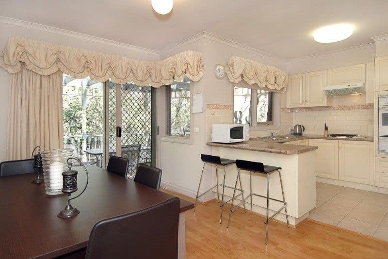 19 Piccadilly Close, GREENSBOROUGH VIC 3088, Greensborough - Thumbnail 3