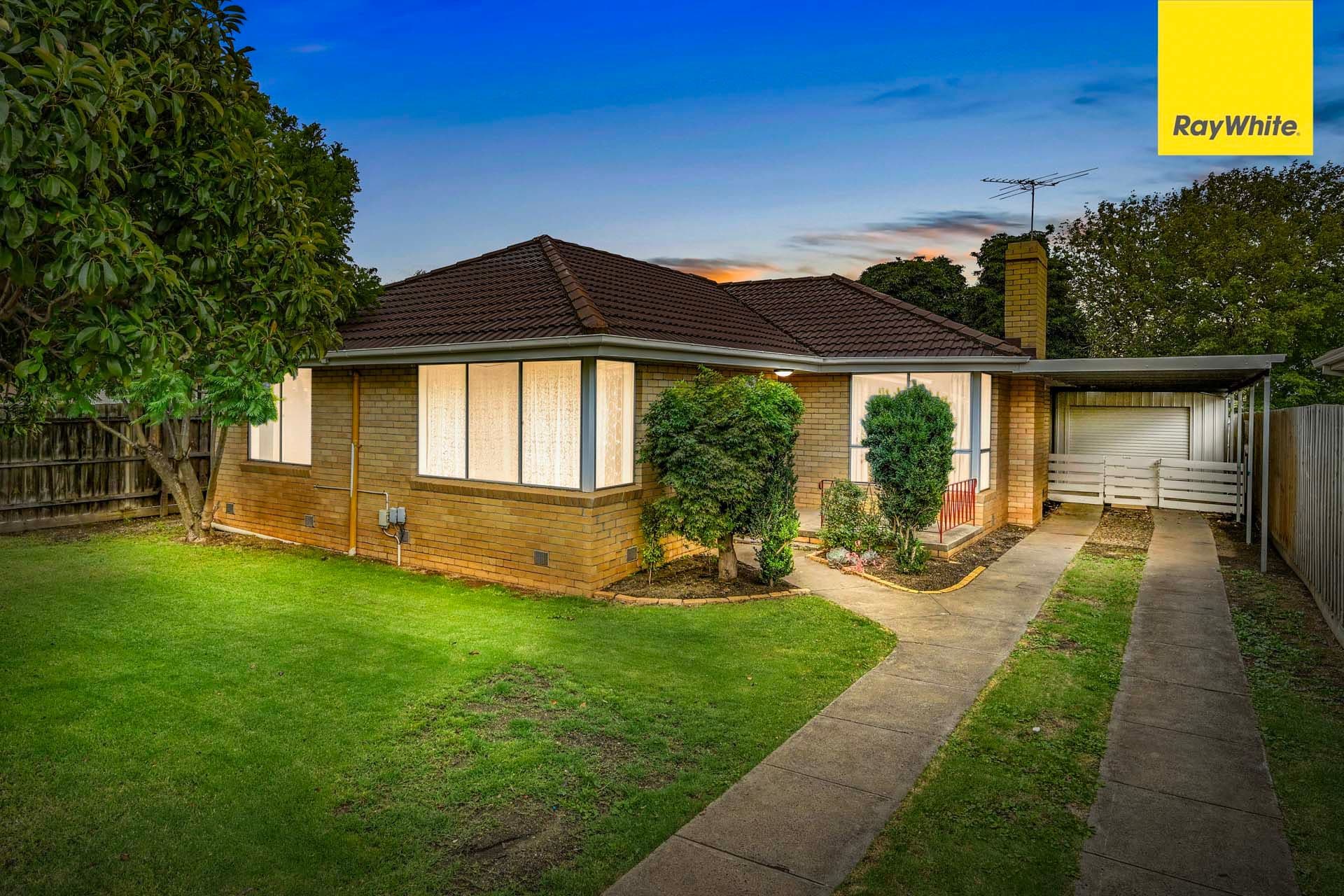 105 Station Road, Melton South VIC 3338, Melton South - Thumbnail 2
