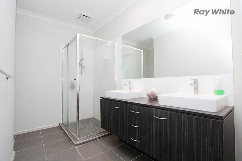 64 Federation Boulevard, Truganina VIC 3029, Truganina - Thumbnail 2