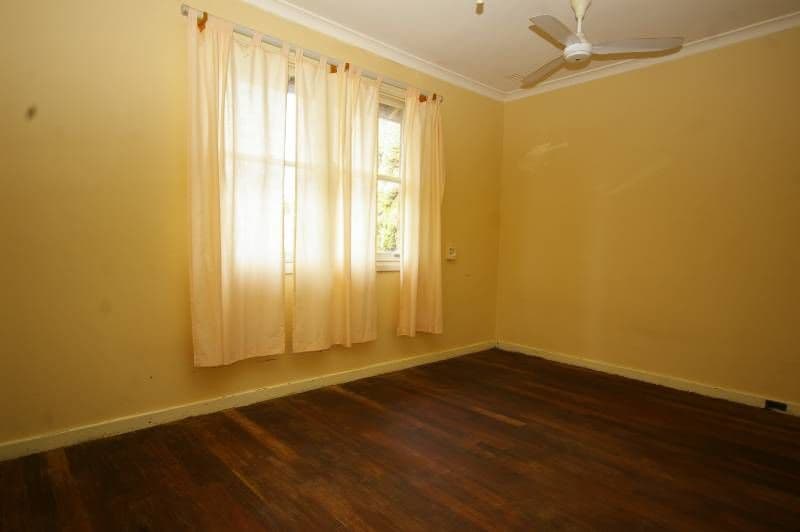 19 Garrick Way, BALGA WA 6061, Balga - Thumbnail 3