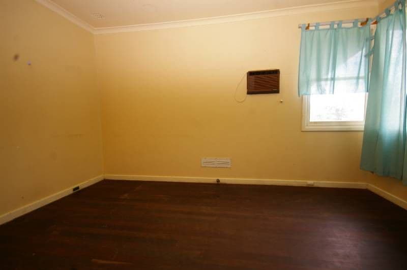 19 Garrick Way, BALGA WA 6061, Balga - Thumbnail 5